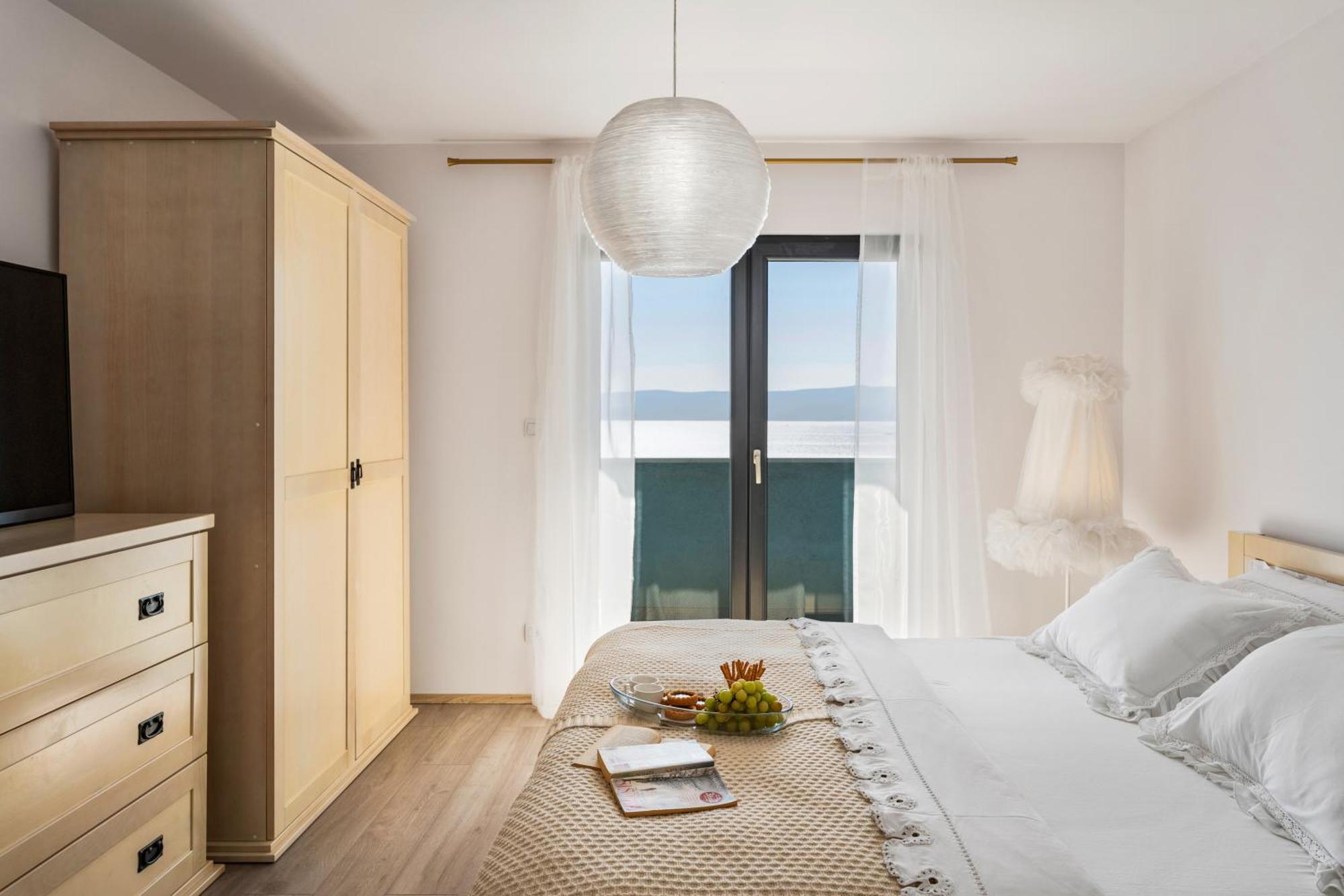 Villa Allegra With 32Msq Heated Pool, 300M Far From Sandy Beaches, Open Sea View Omiš Buitenkant foto