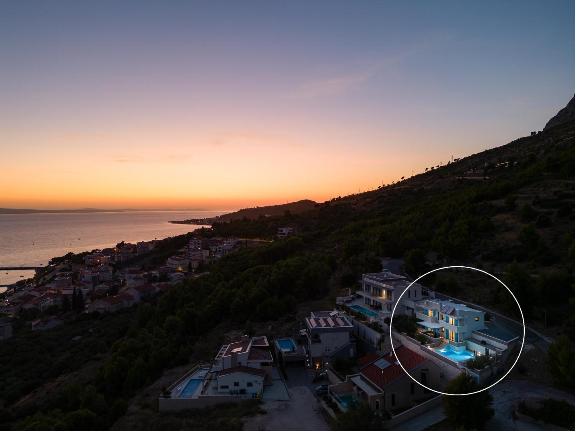 Villa Allegra With 32Msq Heated Pool, 300M Far From Sandy Beaches, Open Sea View Omiš Buitenkant foto