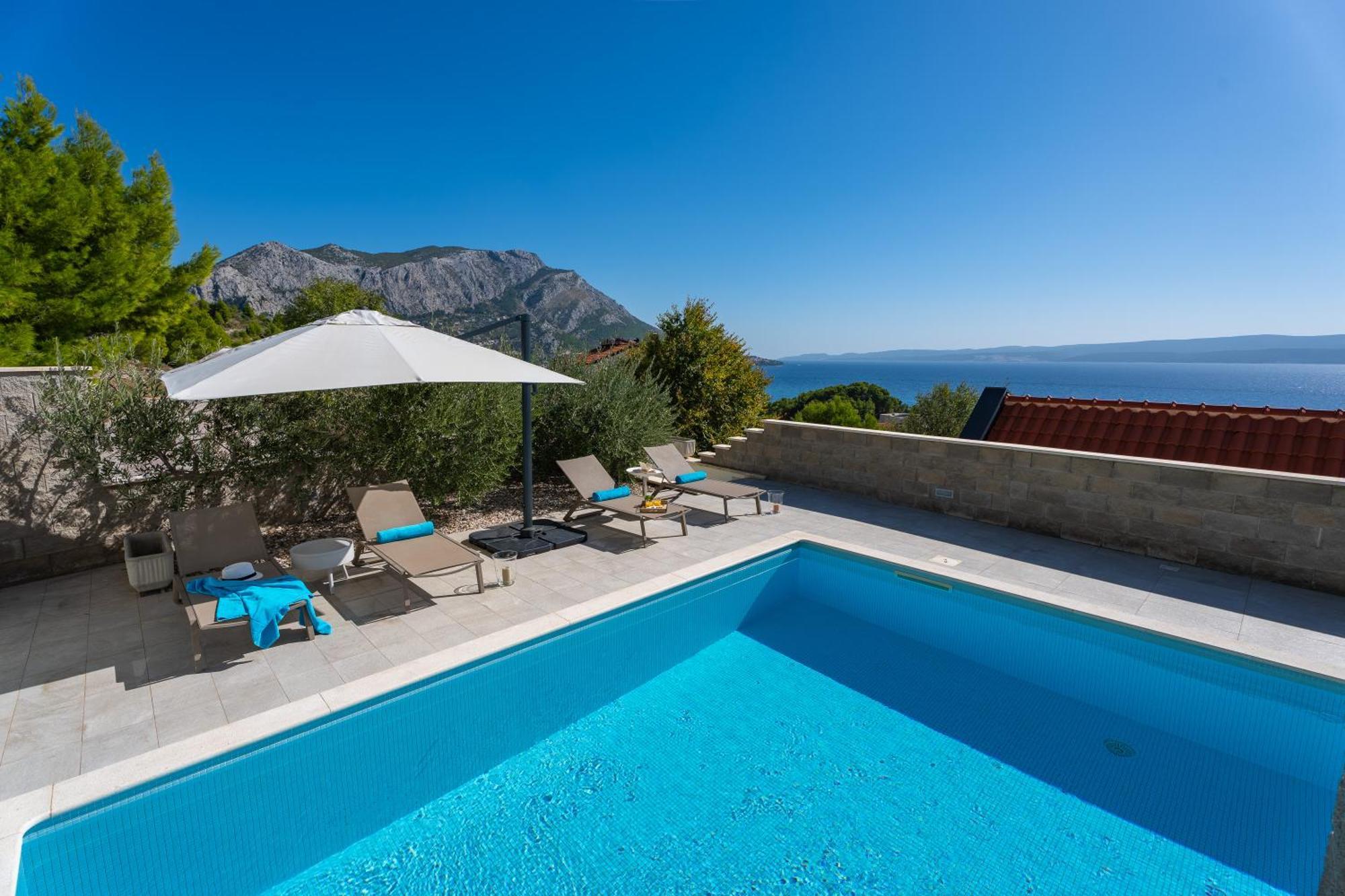 Villa Allegra With 32Msq Heated Pool, 300M Far From Sandy Beaches, Open Sea View Omiš Buitenkant foto