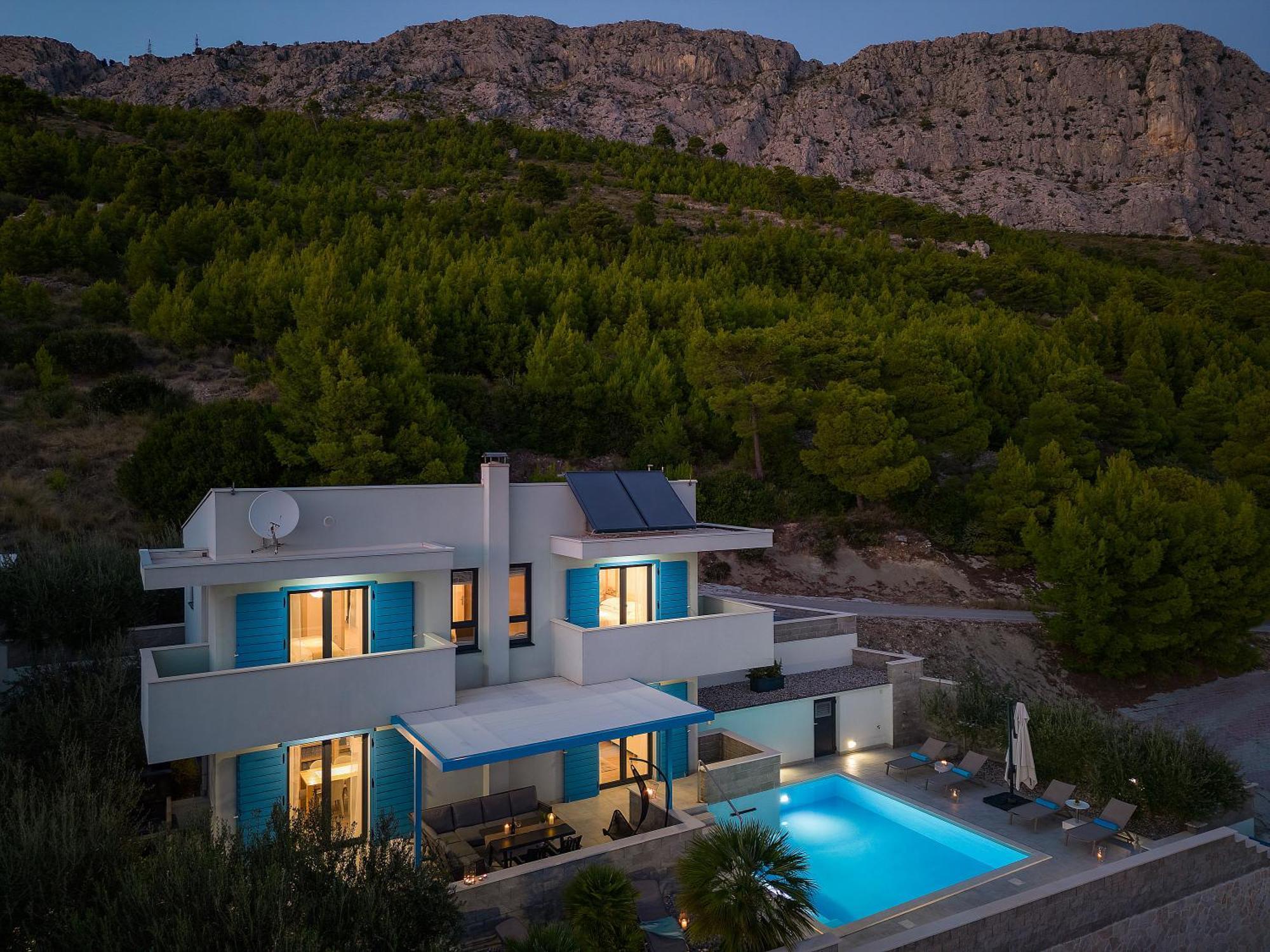 Villa Allegra With 32Msq Heated Pool, 300M Far From Sandy Beaches, Open Sea View Omiš Buitenkant foto
